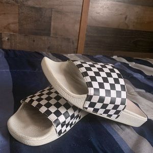 Women’s Vans slide-on (checkered board)